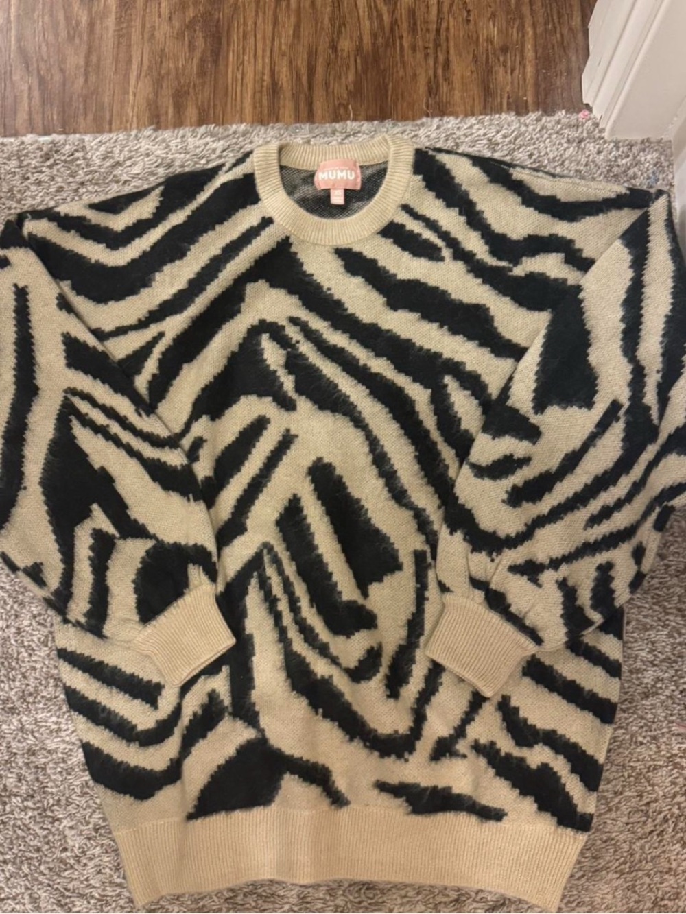 Show me your mumu sweater size xs